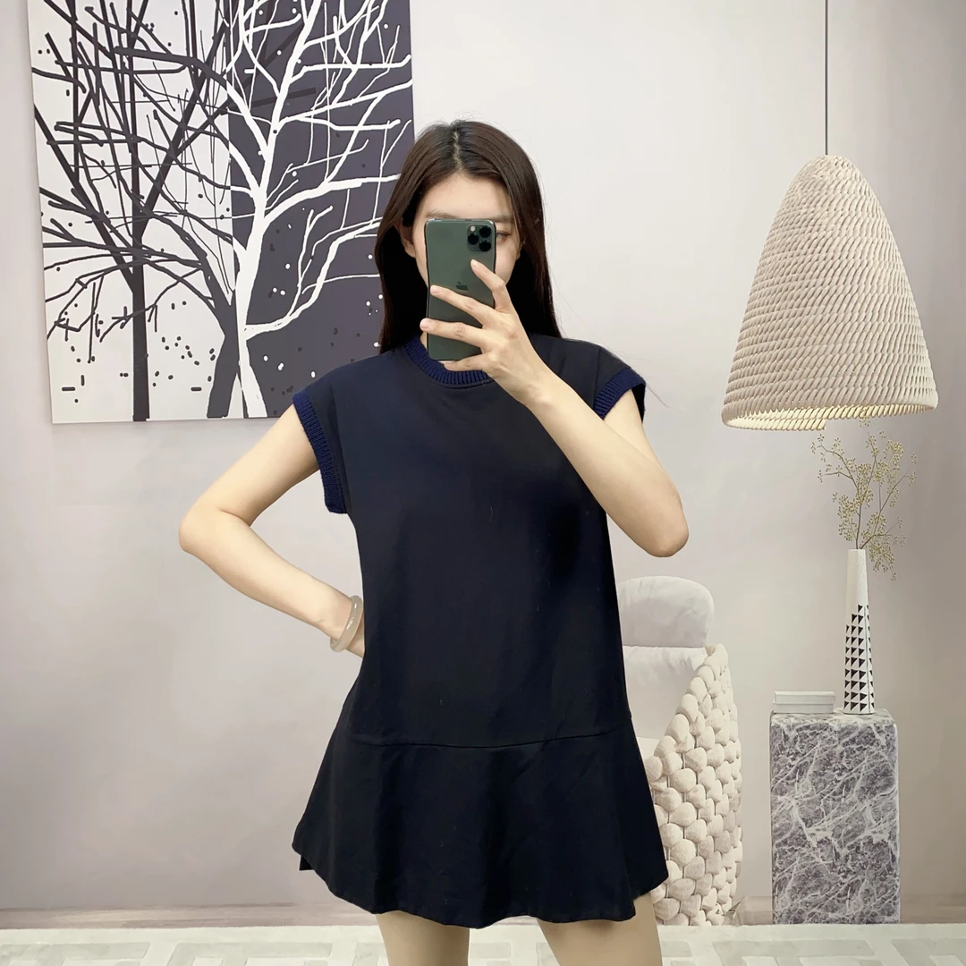 95新 MIU MIU/缪缪 麦殿/黑色短袖T恤XS码/241229VZZWS23