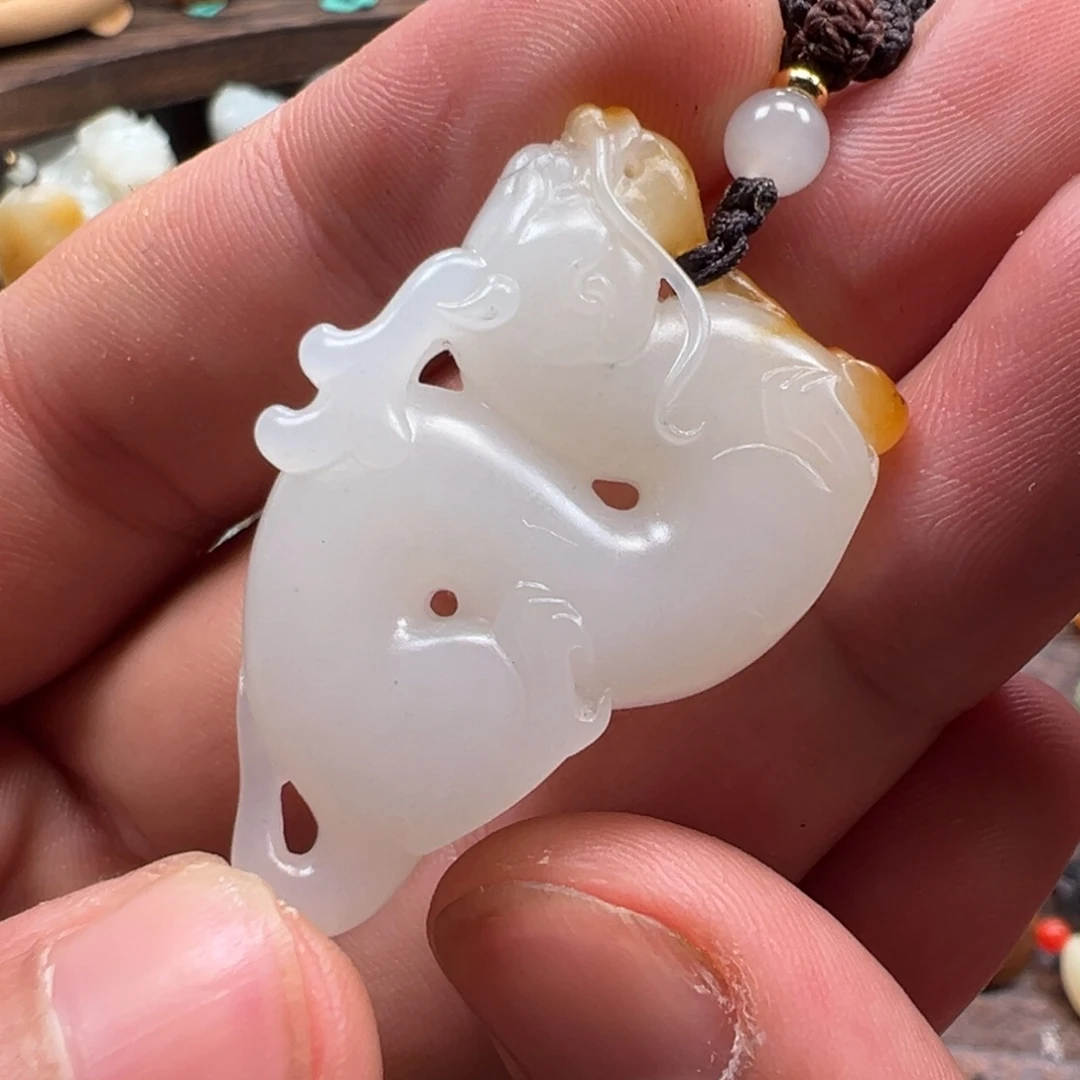 和田玉（子料）未镶嵌颈饰