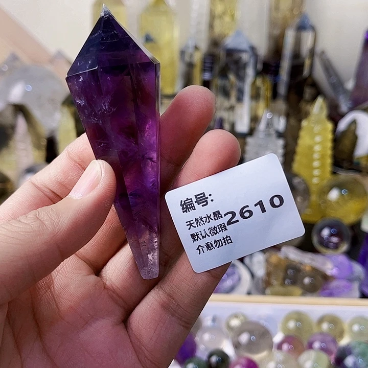 念***诺未镶嵌颈饰水晶柱