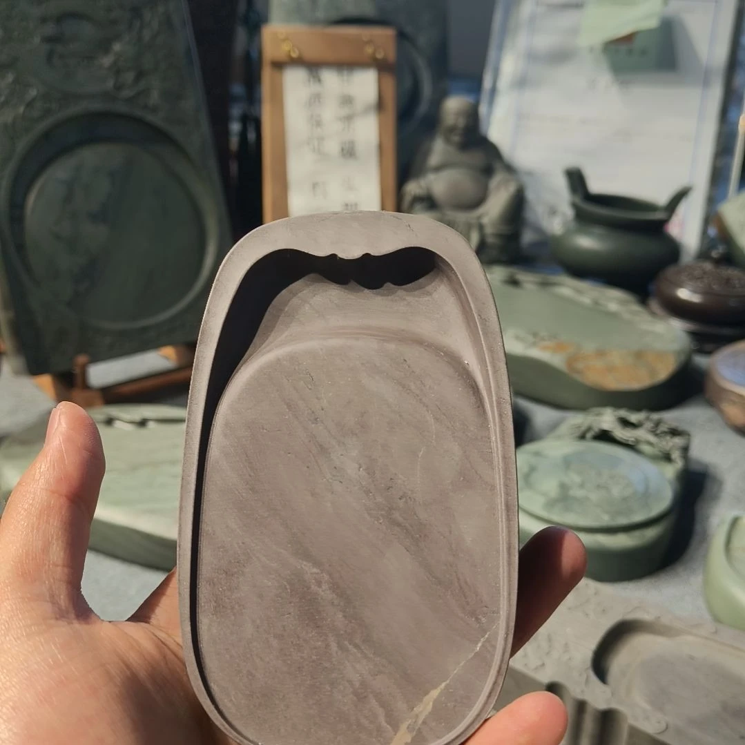 今***片老坑洮砚，喇嘛崖老坑鸊鷉血花池砚