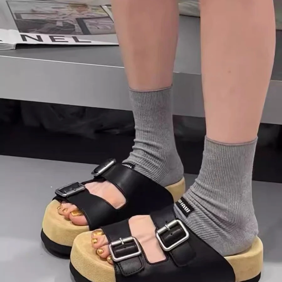 2025年夏季新款真皮厚底一字拖凉鞋女时尚休闲扣带沙滩鞋女夏