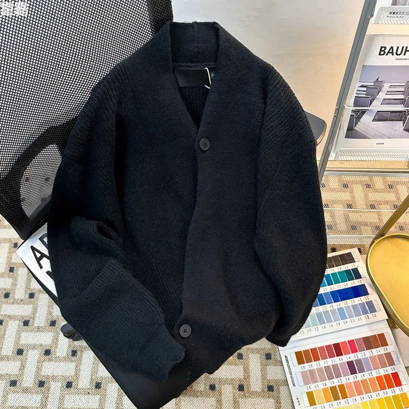 2025新款开衫毛衣男秋冬季新款复古慵懒风小众帅气男生领针织外男