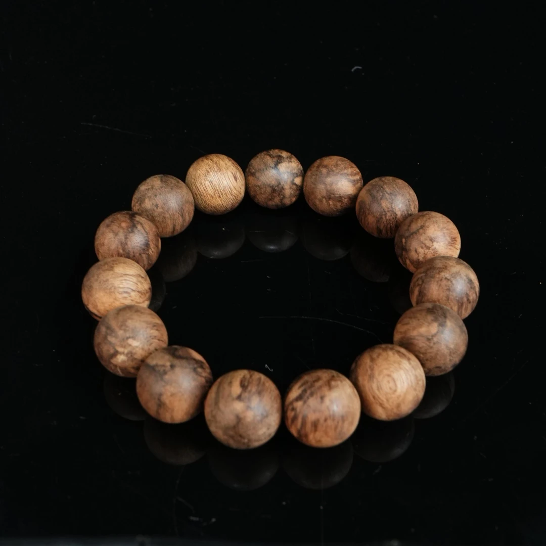 2278 达拉干1.5手串 1.5cm 20g