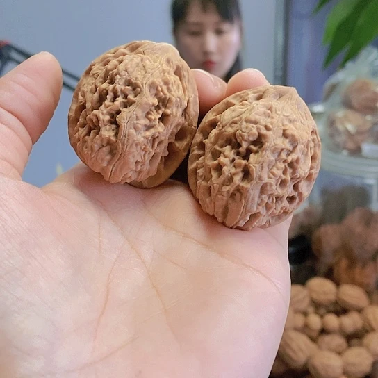 【闪购商品】把件文玩核桃38红锦鲤