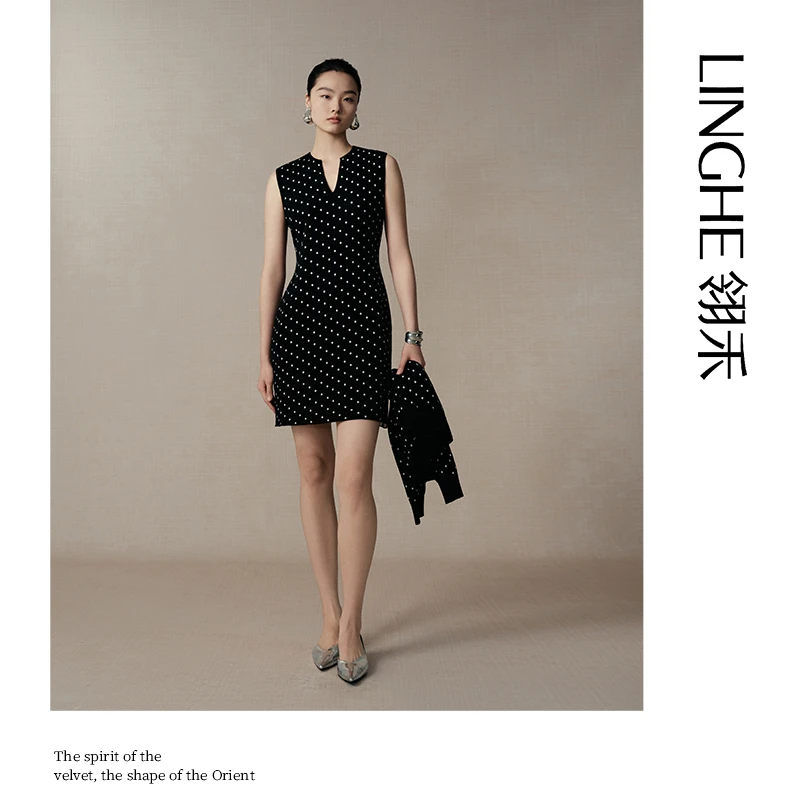 翎禾LINGHE-「点云曲」波点无袖V领针织连衣裙
