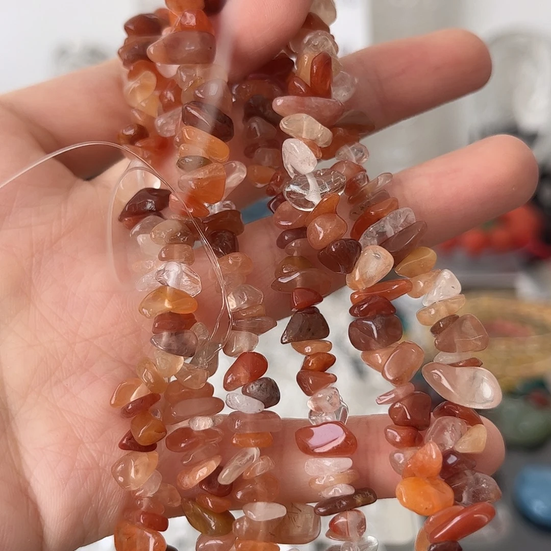 水晶未镶嵌珠宝半成品矿坑