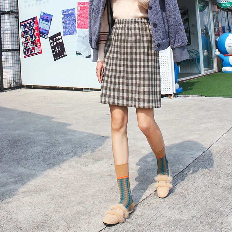 毛呢格子短裙女春秋高腰短款半身裙松紧腰休闲复古显瘦百搭大码
