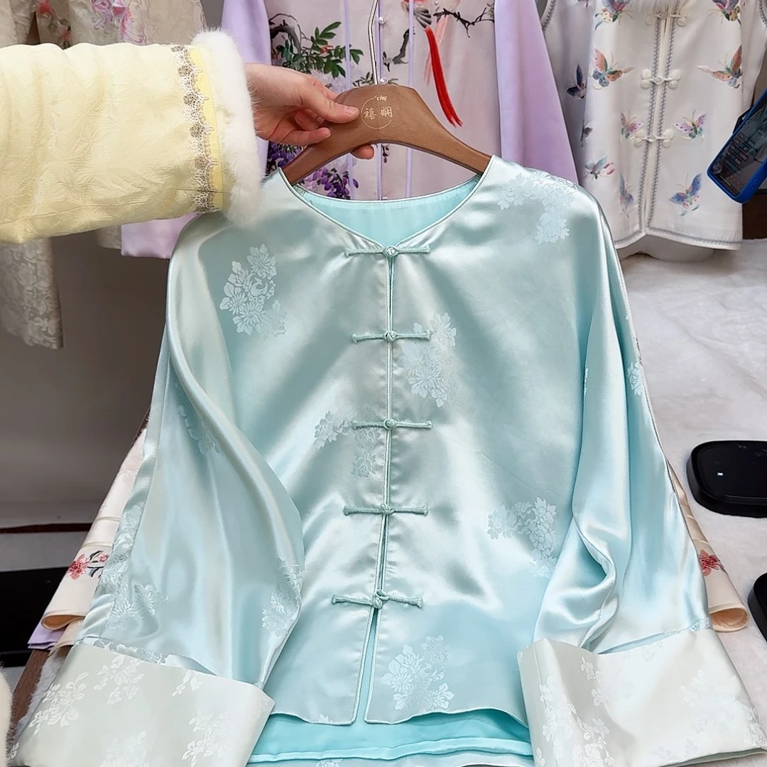 刺绣真丝 水蓝色 开衫