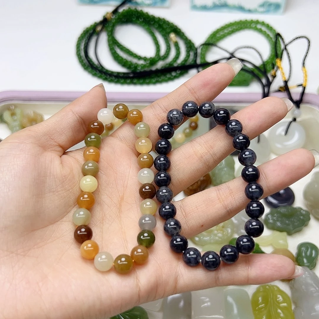 颈饰未镶嵌和田玉矛***茛