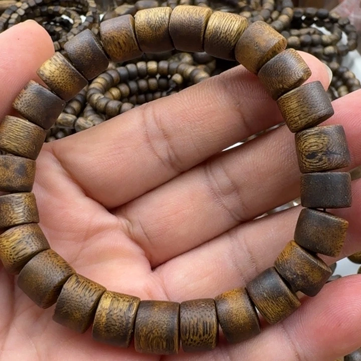 沉香手串乌身手串9克加