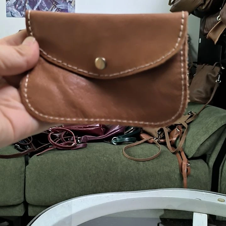 犏牛皮（革）头层牛皮真皮包