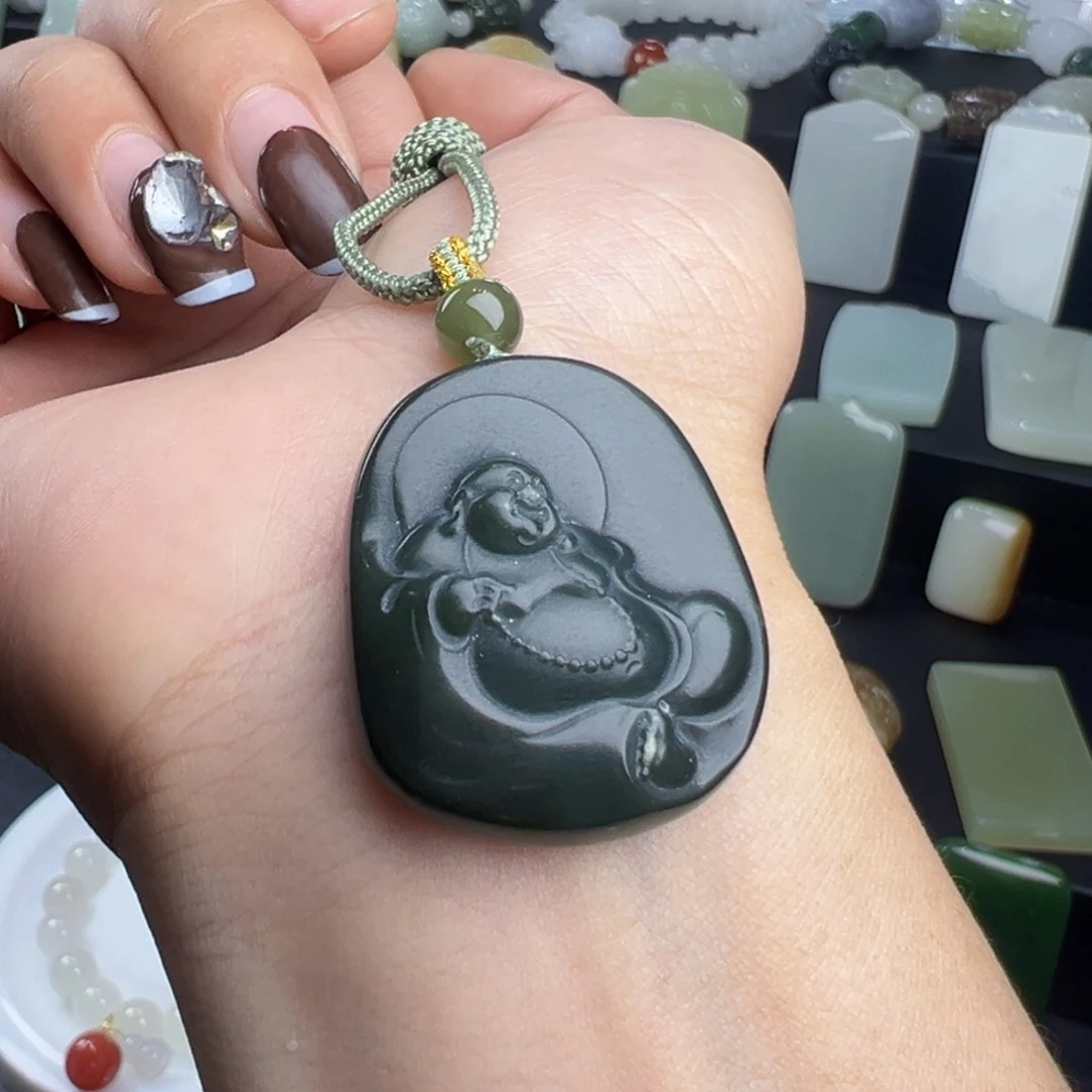 颈饰未镶嵌和田玉