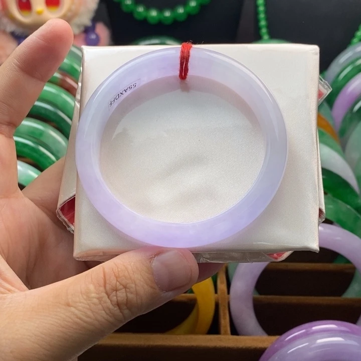 汤***姐仿水晶非金属高端手镯