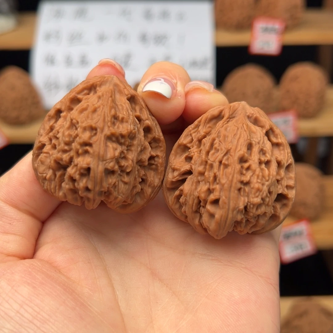 L***S吊坠文玩核桃39圆