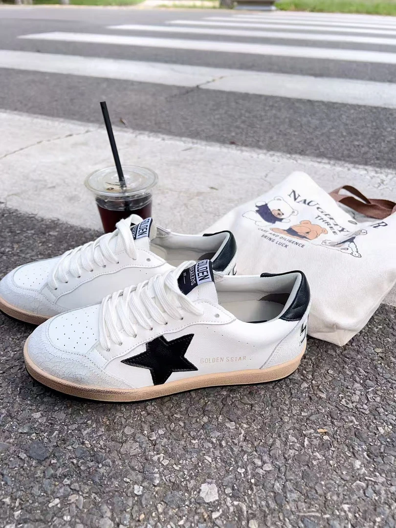 小白鞋经典涂鸦女款板鞋复古做旧透气百搭低帮平底脏脏鞋爆款潮鞋