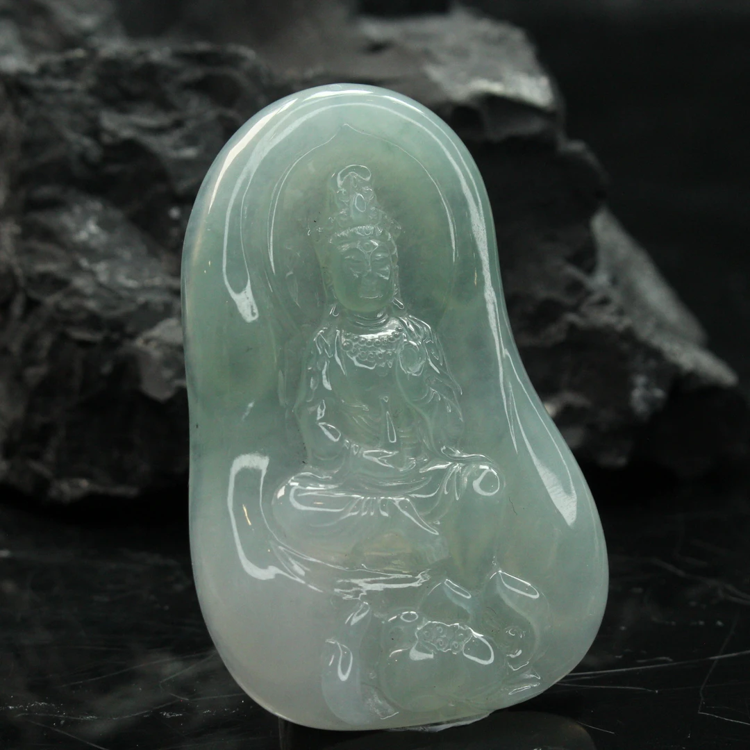 ZB11天然缅甸翡翠A货冰种莲花观音吊坠/800667嘉禾臻宝拍卖