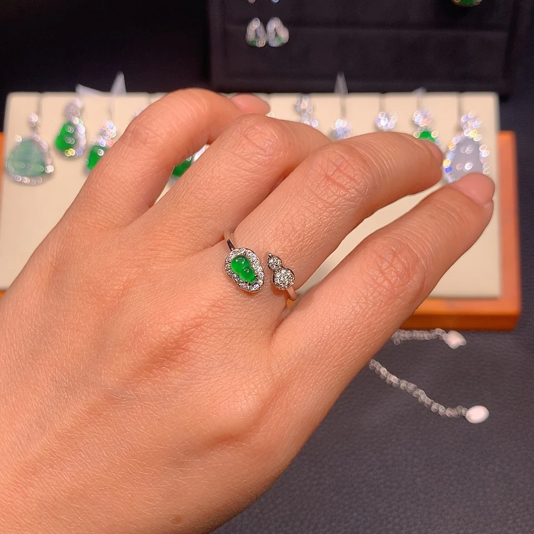 翡翠戒指未镶嵌多样性