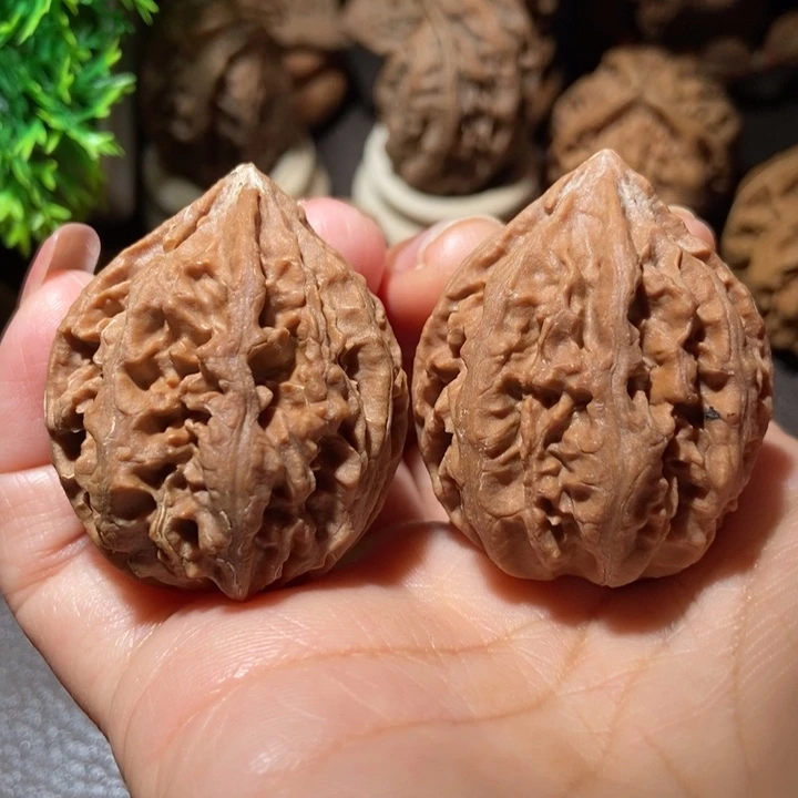 把件文玩核桃东北楸子小雪36