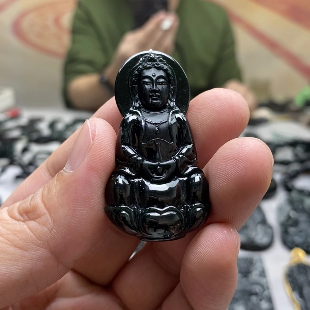 翡翠未镶嵌颈饰观音