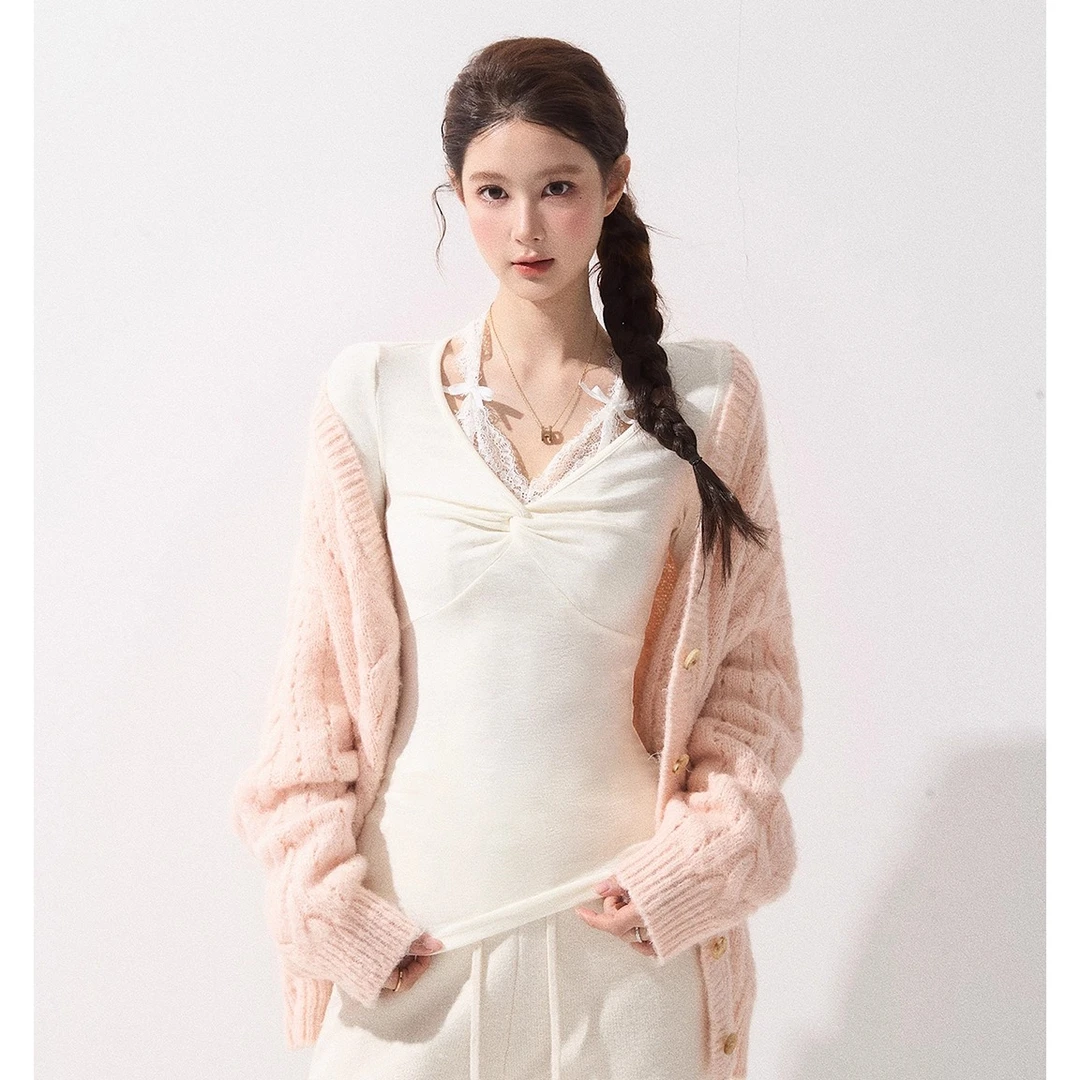 谢不肉 蕾丝拼接扭结假两件正肩长袖T恤女秋百搭设计感上衣50897