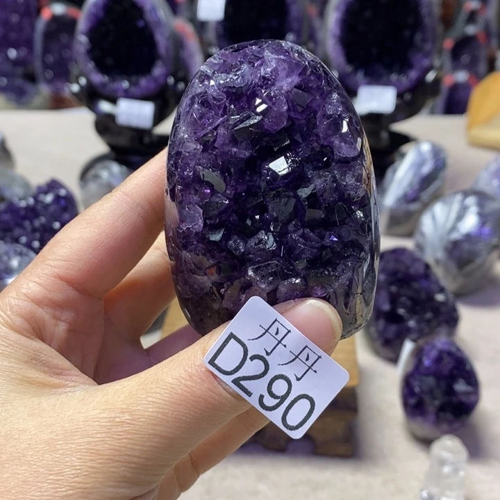 未镶嵌水晶大型摆件（非配饰）