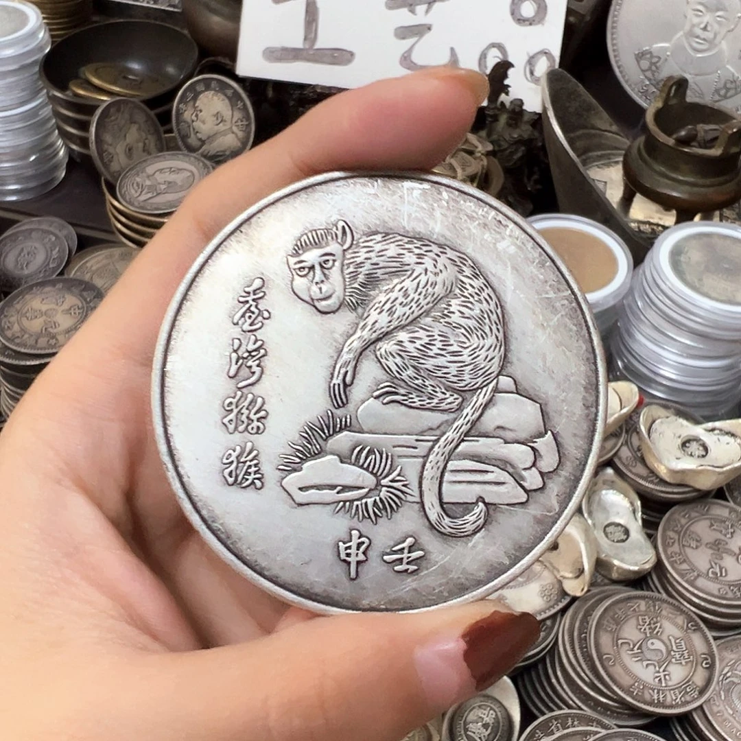 金属复古风格摆件