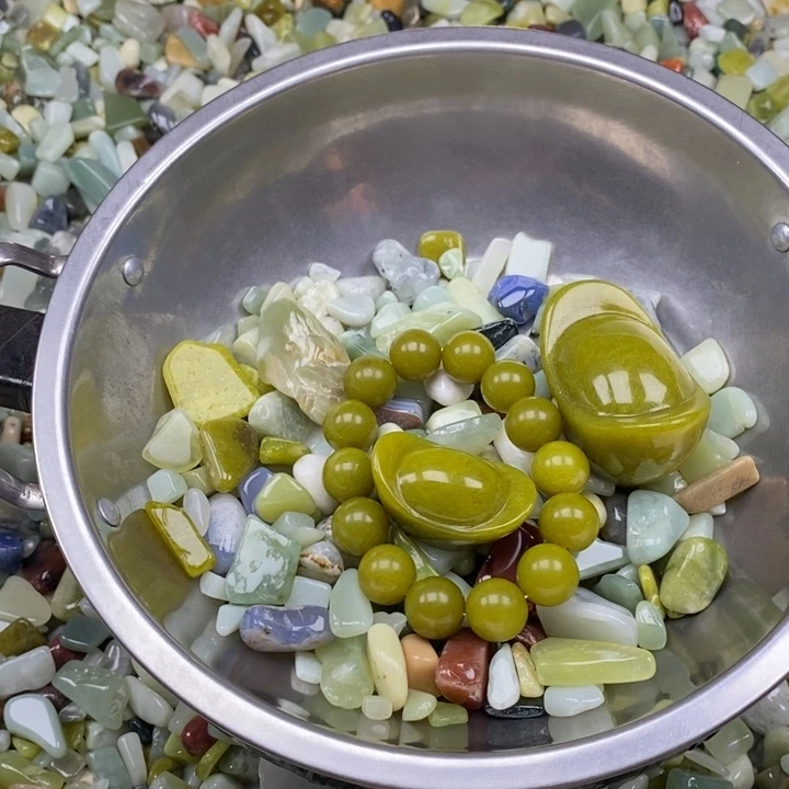 蛇纹石玉未镶嵌鱼缸石