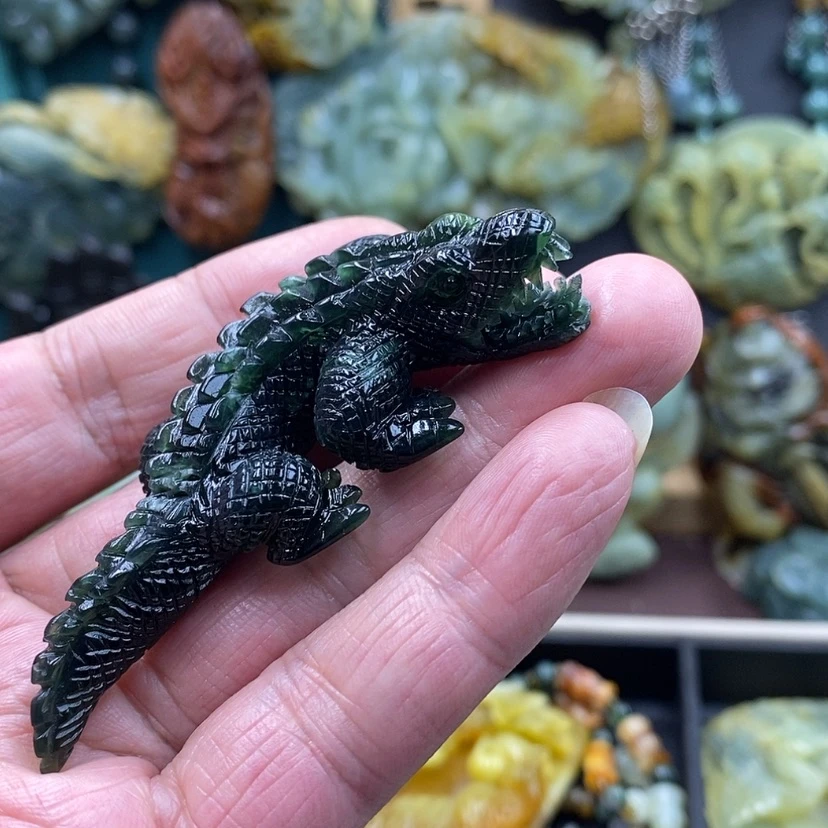 【闪购商品】未镶嵌蛇纹石玉吊坠