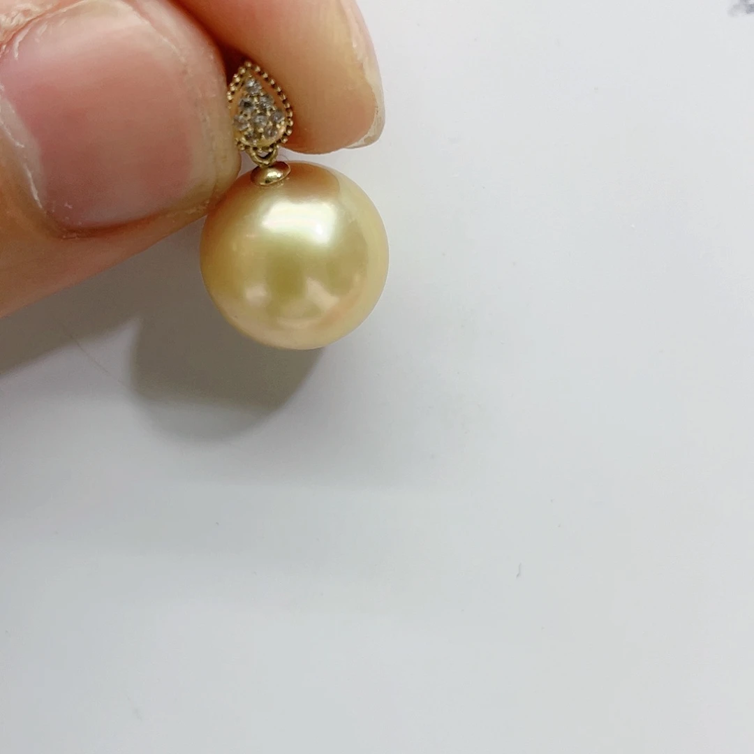 海水珍珠颈饰18K金镶嵌