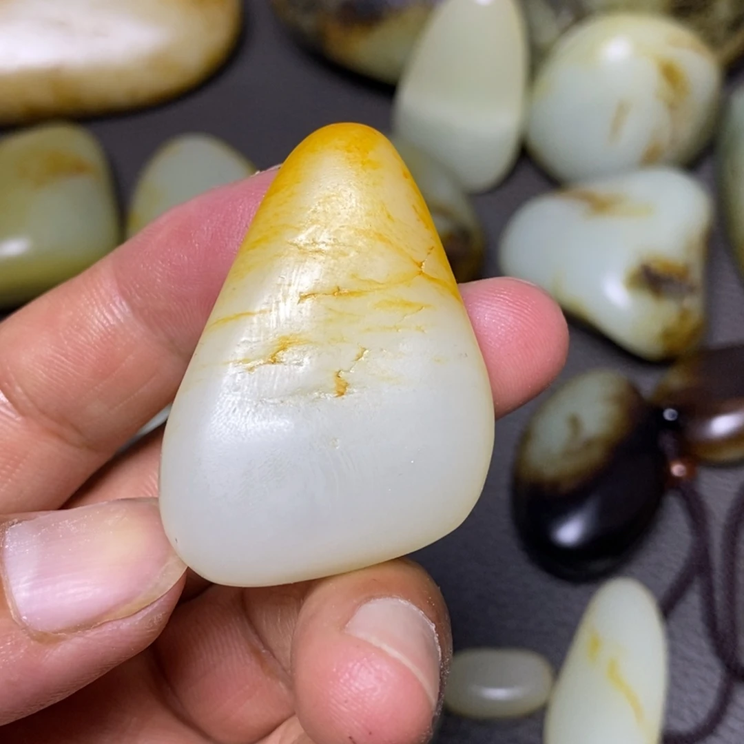 和田玉未镶嵌挂件洪*