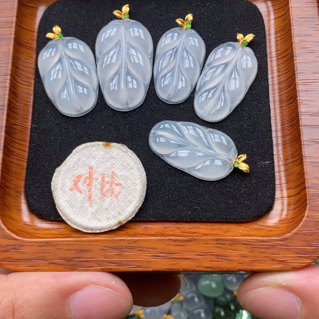 翡翠18K金镶嵌颈饰多样性发货拍一发一