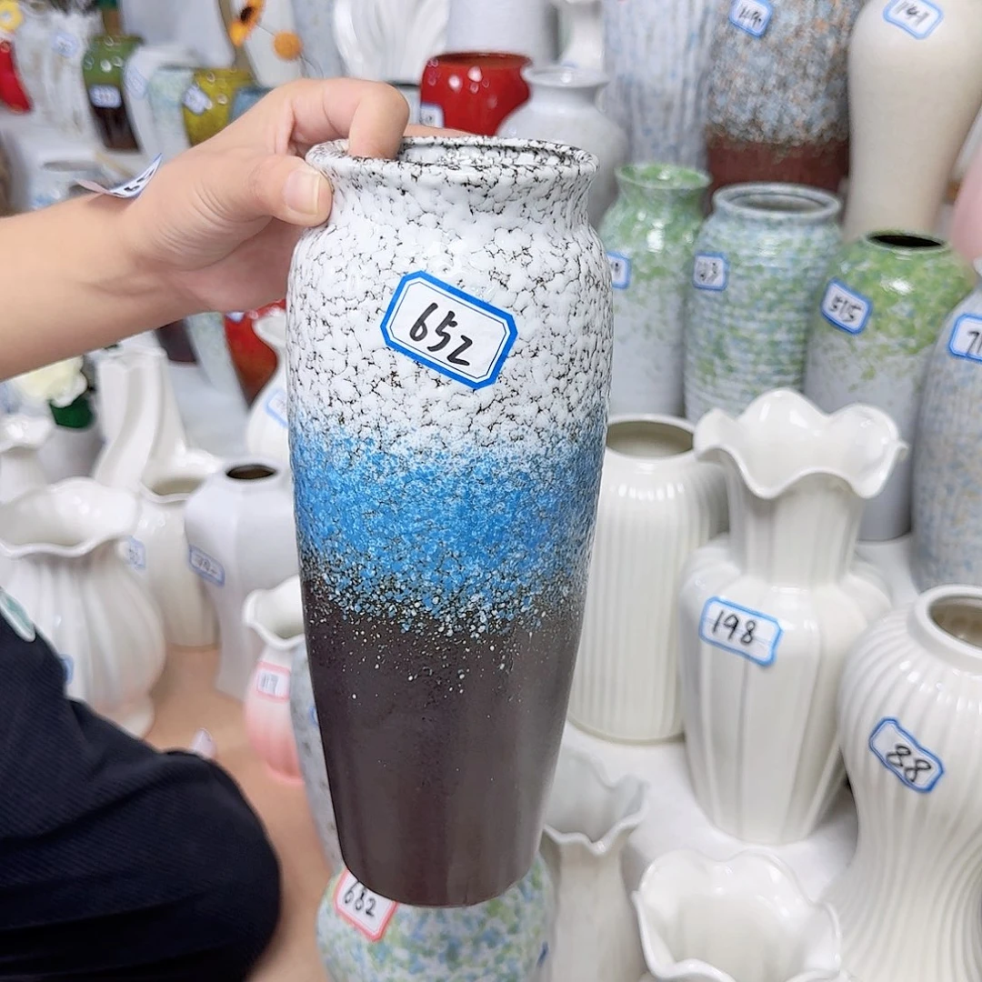 652号陶瓷高26厘米一个