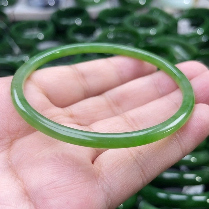未镶嵌手镯和田玉（碧玉）
