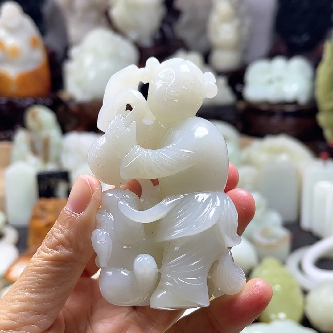 和田玉（糖玉）未镶嵌挂件