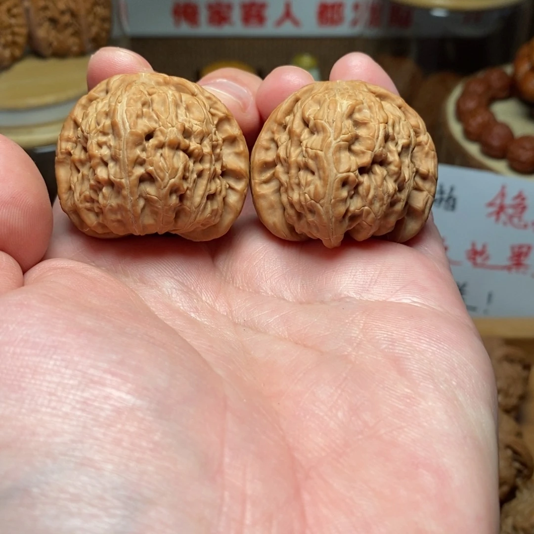 文玩核桃把件九****U38.5球白