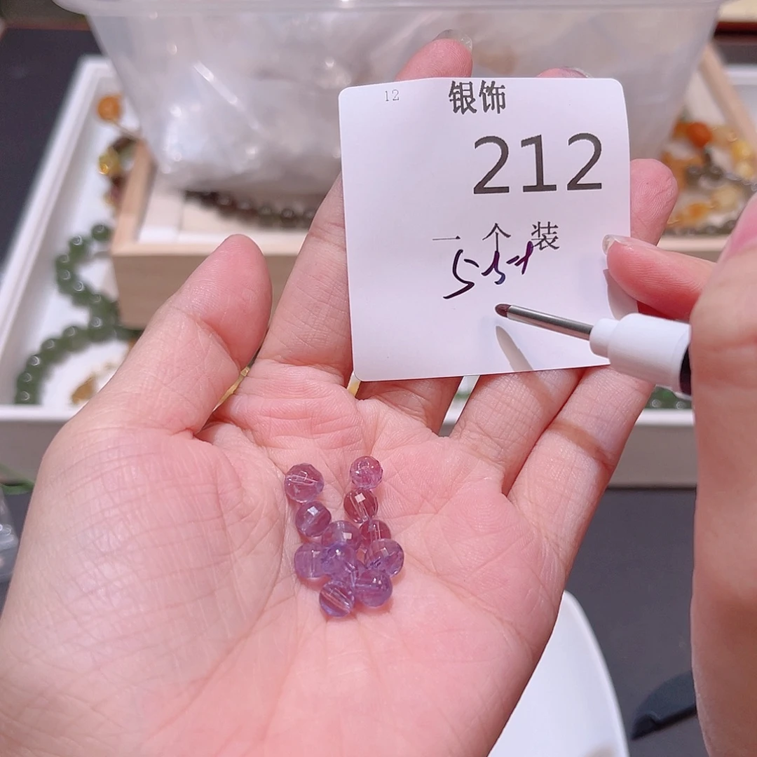 未镶嵌珠宝半成品水晶212 。