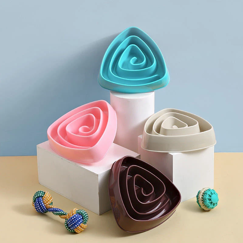 宠物用品狗狗慢食碗防噎盆不滑塑料三角形狗粮狗狗食具江苏否粉色