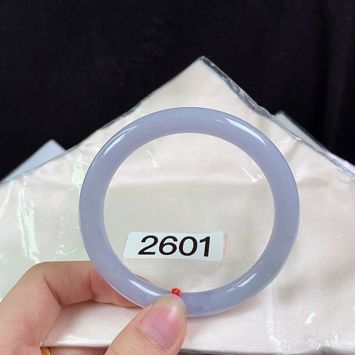 翡翠未镶嵌手镯57圈