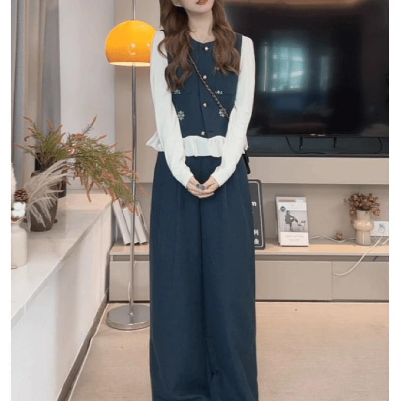 3770秋季法式洋气减龄显瘦套装法式气质打底衫马甲休闲裤三件套女