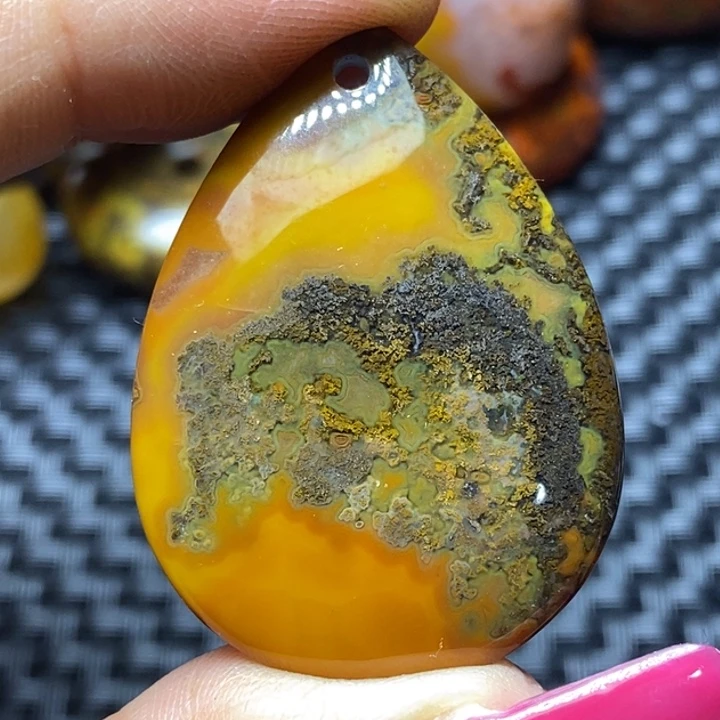 玛瑙/玉髓颈饰未镶嵌