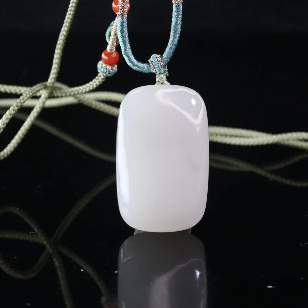 2和田玉烟紫无事牌/101322上海嘉禾拍卖