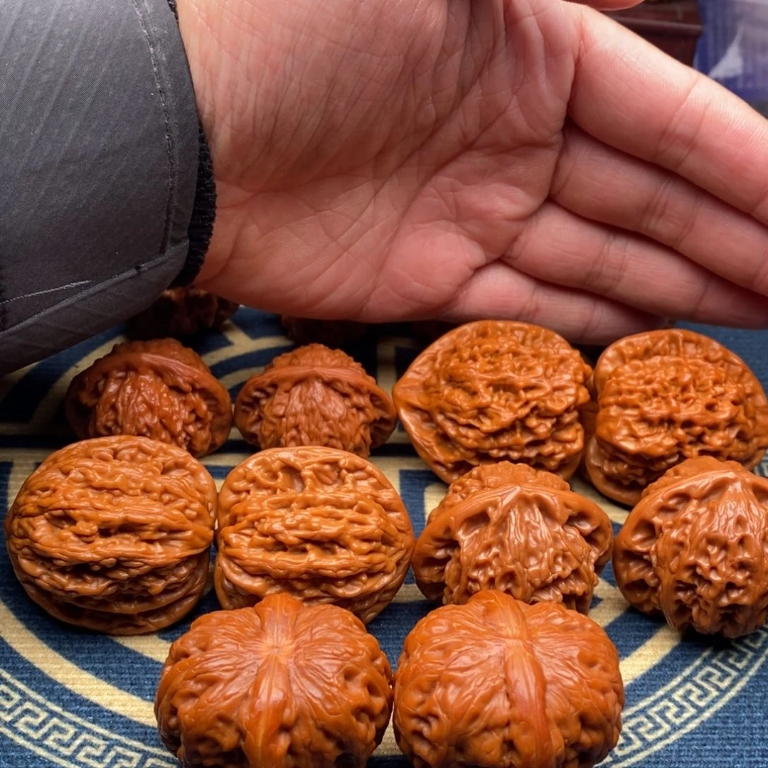 文玩核桃把件人****i5对核桃