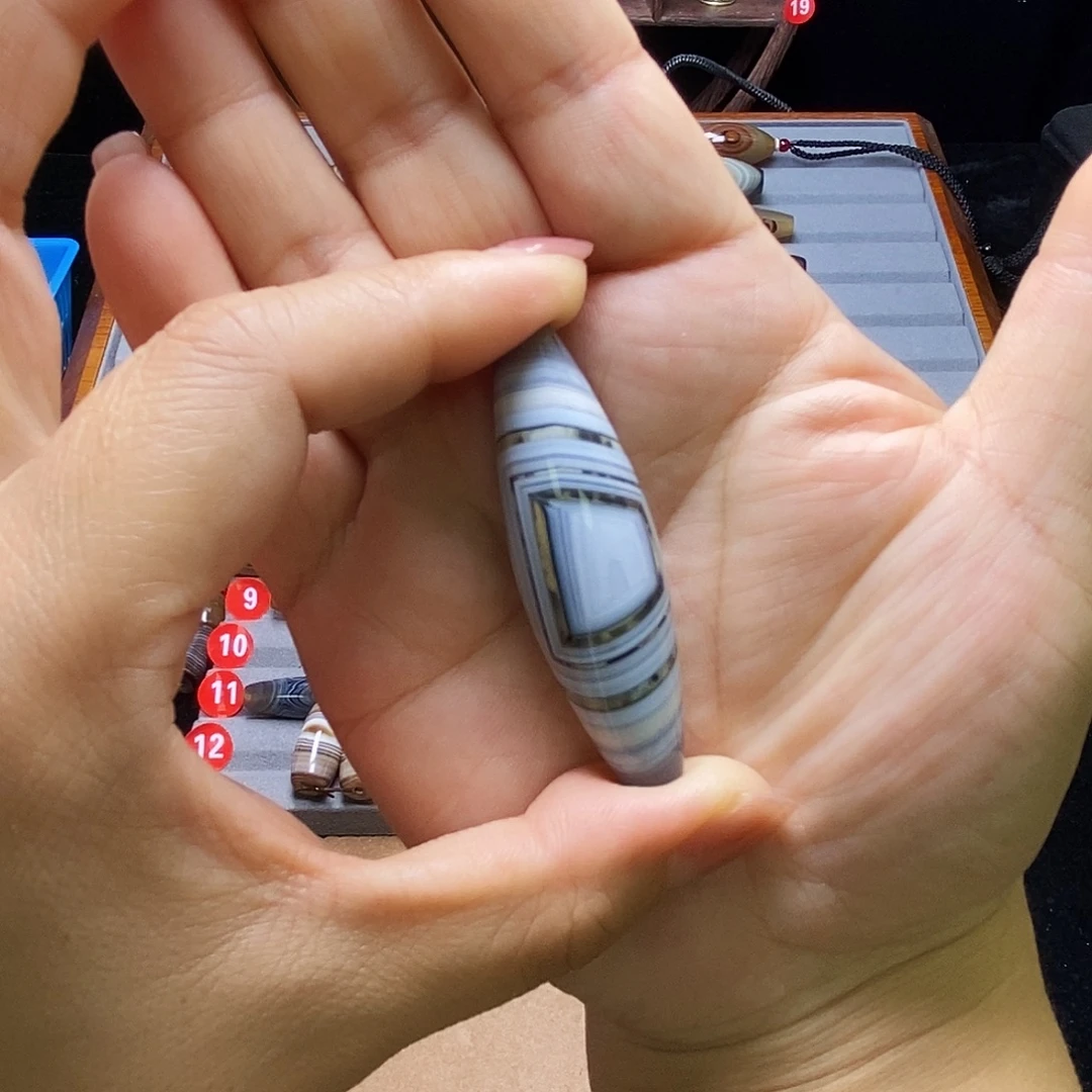 阳***子玛瑙/玉髓未镶嵌颈饰