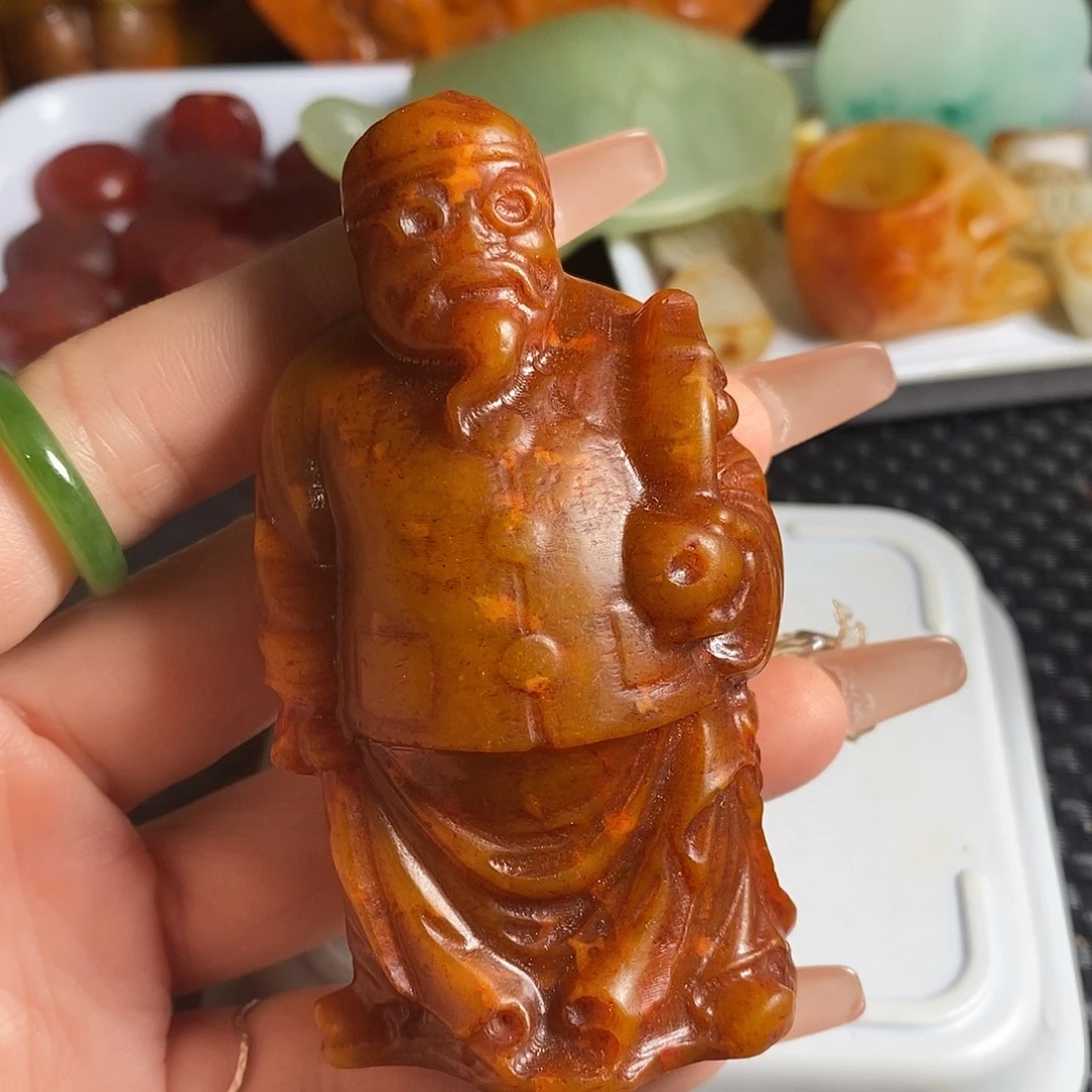 岫岩老玉（透闪石质玉）未镶嵌珠宝奇石