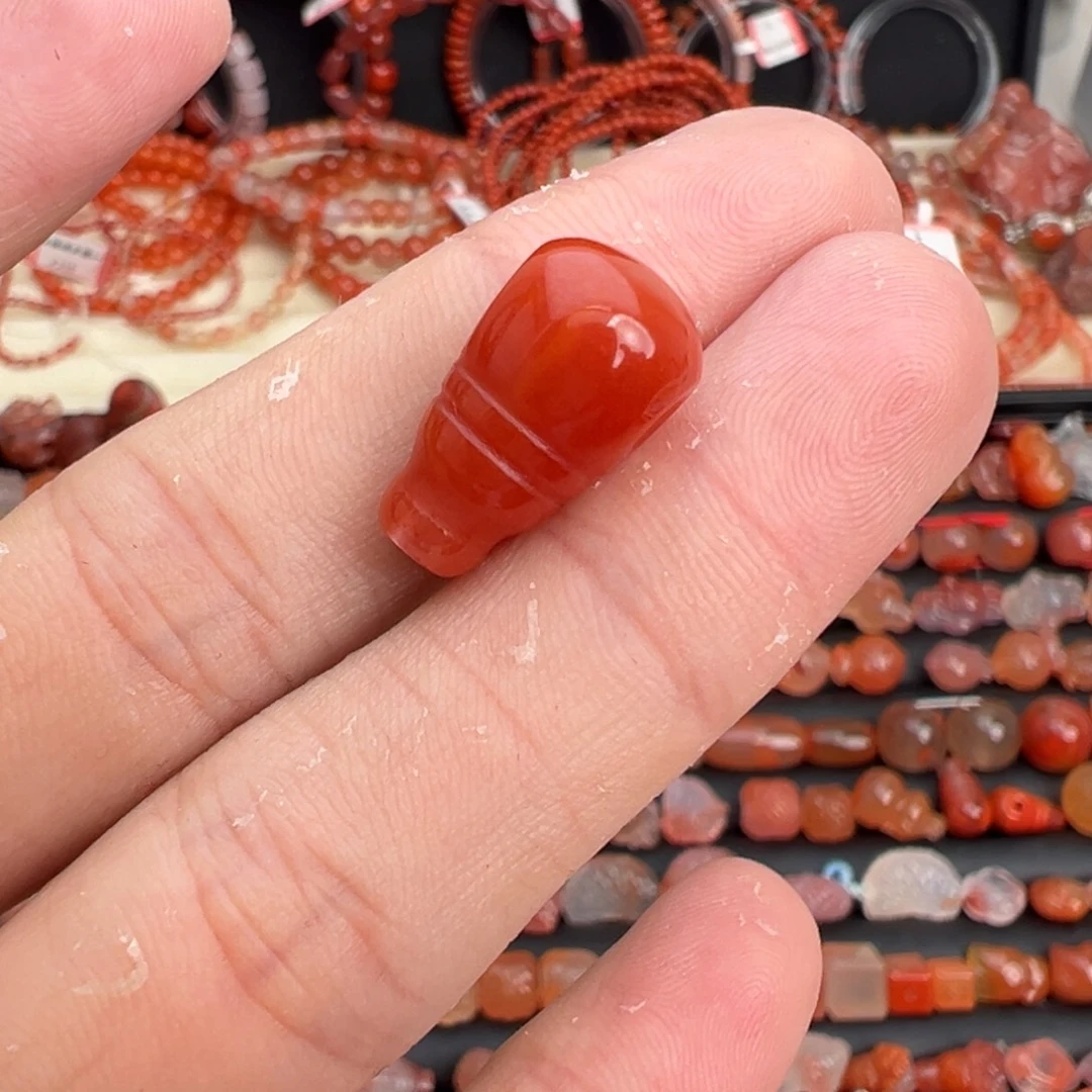 南红玛瑙未镶嵌颈饰