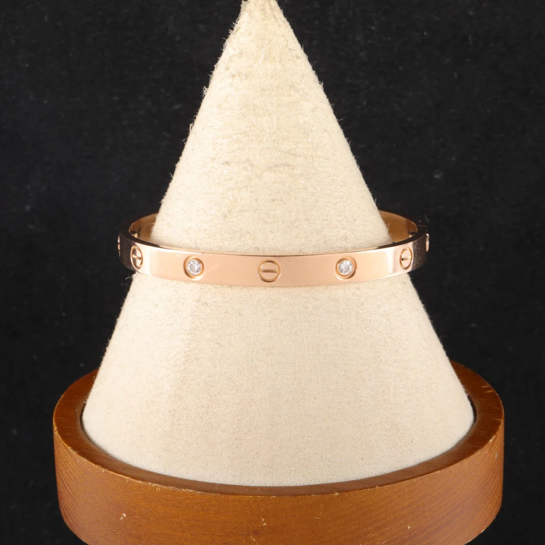 99新 Cartier/卡地亚 珊珊专属 LOVE 四钻手镯 18K玫瑰金 18号