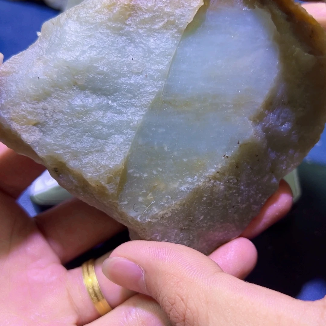 未镶嵌和田玉（糖玉）珠宝半成品