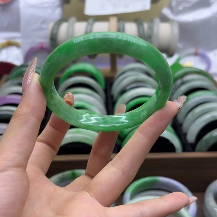 翡翠未镶嵌手镯A43