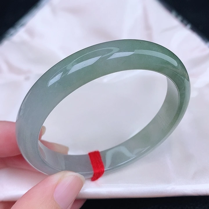 未镶嵌手镯翡翠天然