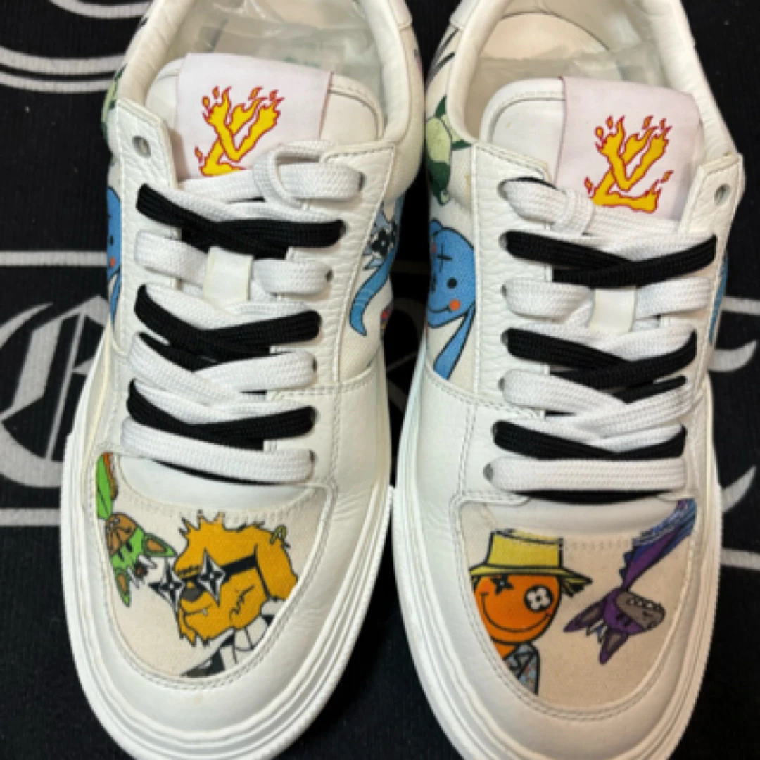 95新 LouisVuitton/路易威登 限量版卡通休闲鞋/4码/YSC0196